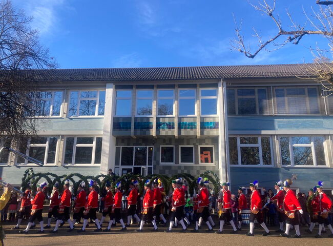 Die Schäfflertänzer des Bauerntheaters Ismaning